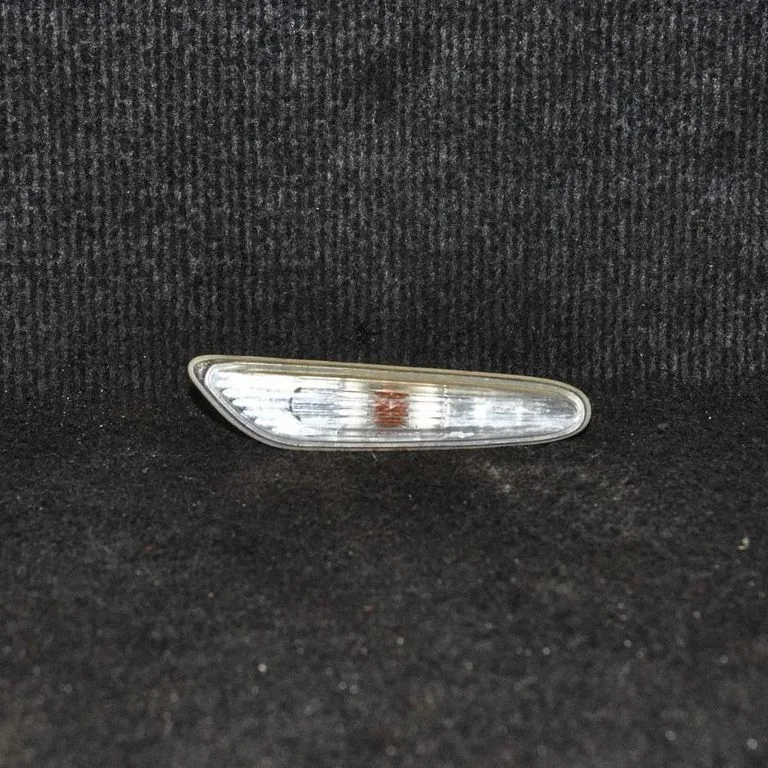 Front fender indicator light – BMW 5 Series E60 E61 (2004-2010)