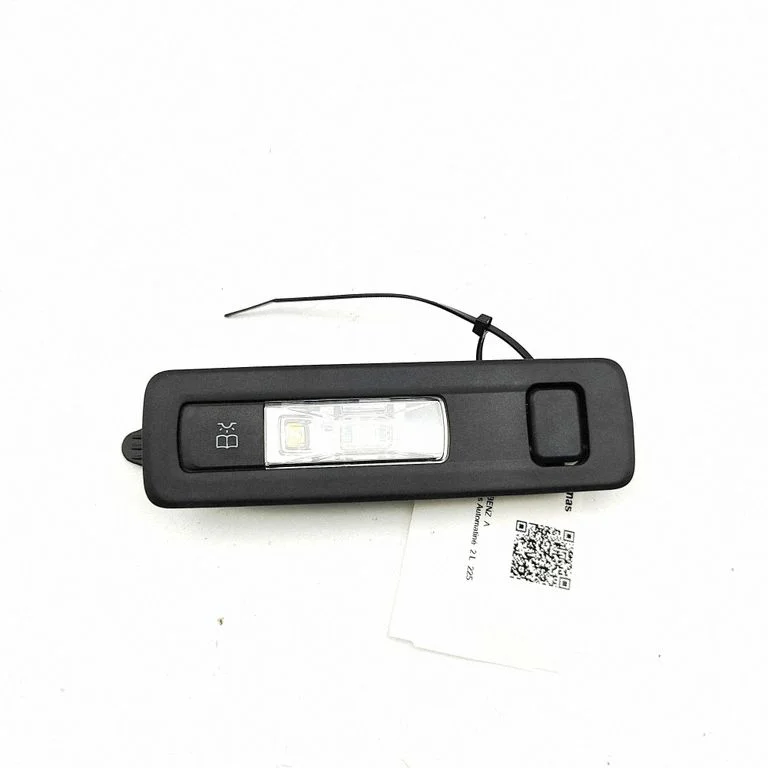 Lampka przednich siedzeń A00090649069051