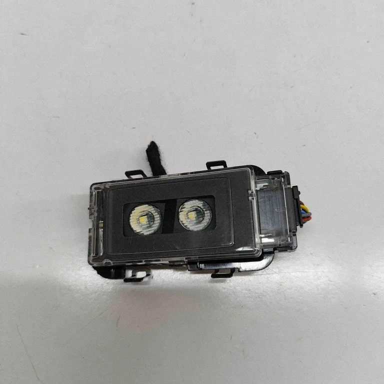 Esiistmete valgustustuli – Volkswagen Tayron II (2024-)