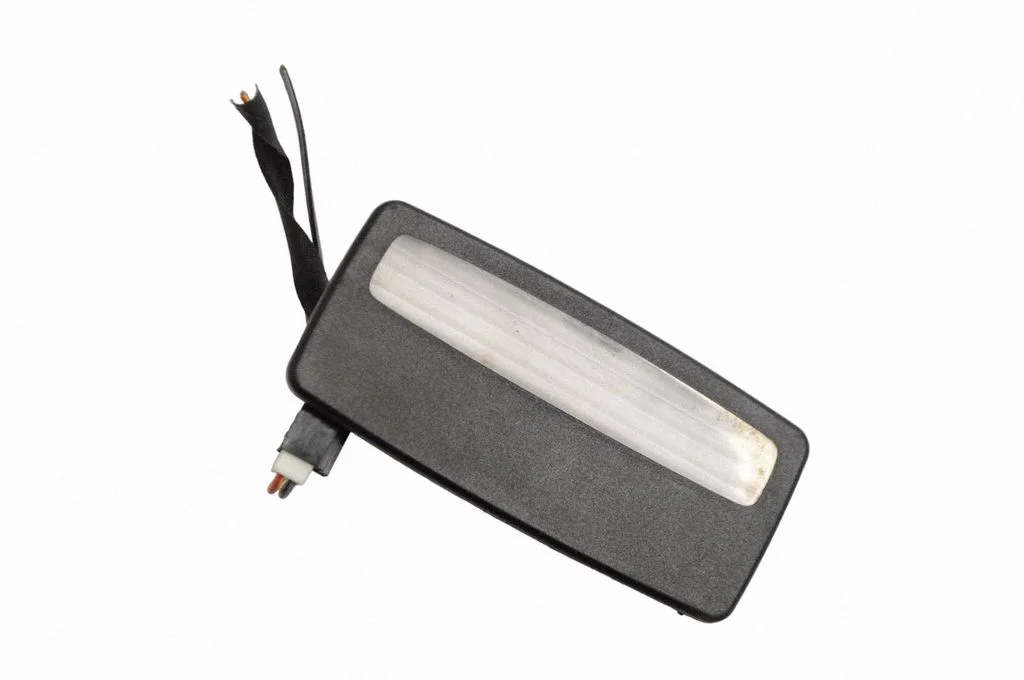 Esiistmete valgustustuli – BMW 3-seeria E92 E93 (2005-2014)