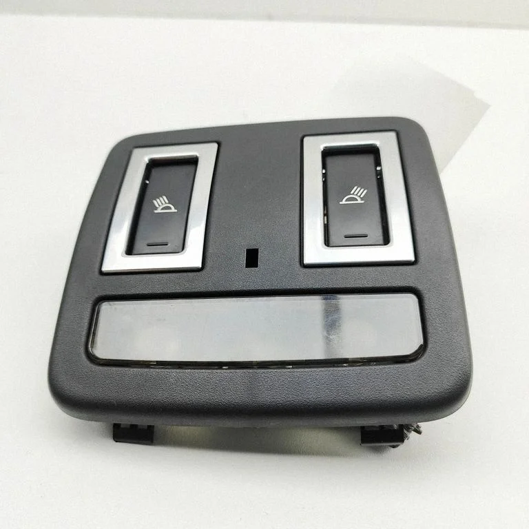 Esiistmete valgustustuli – Jaguar XE (2015-)