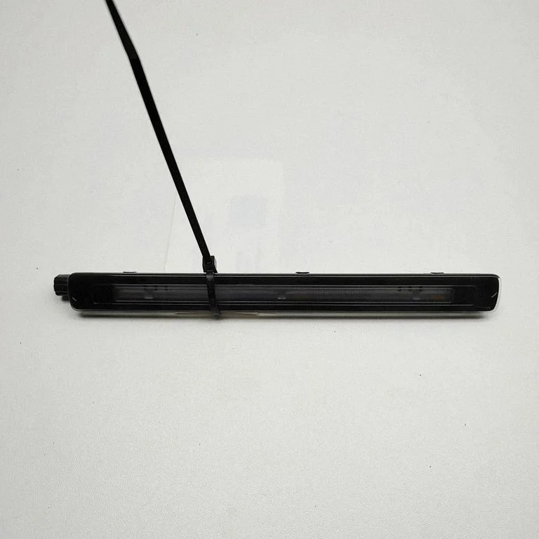 Front seat light 8W9947409