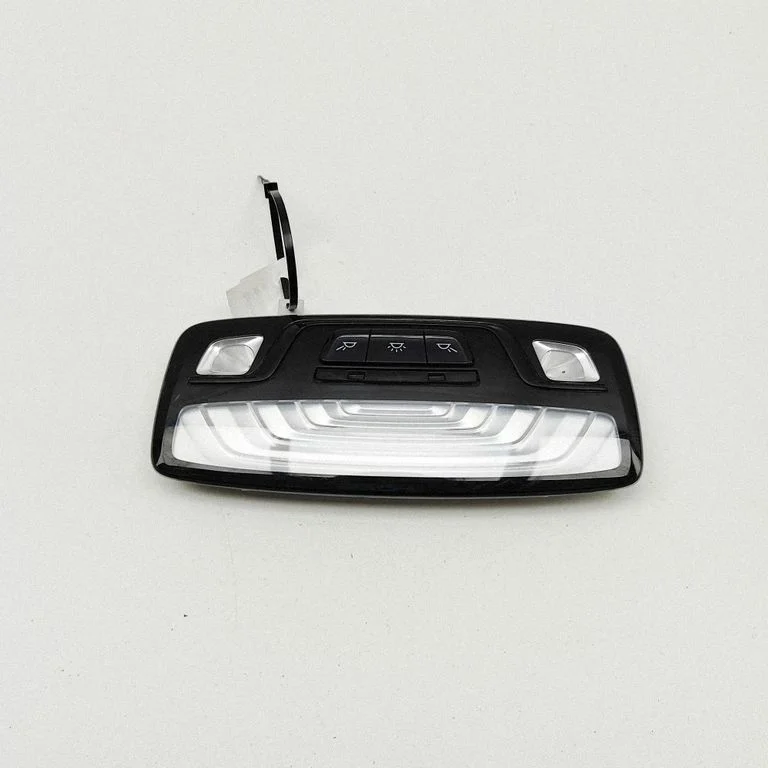 Front seat light 6848614