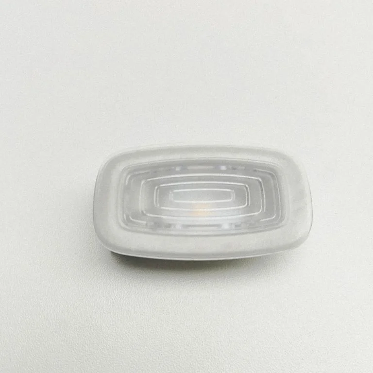 Lampka przednich siedzeń A0009065509