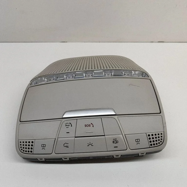 Esiistmete valgustustuli A0009003517