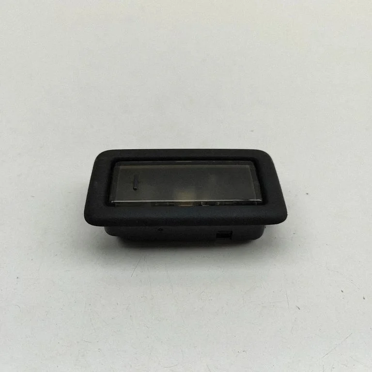 Esiistmete valgustustuli FK7213776AC8PVJ