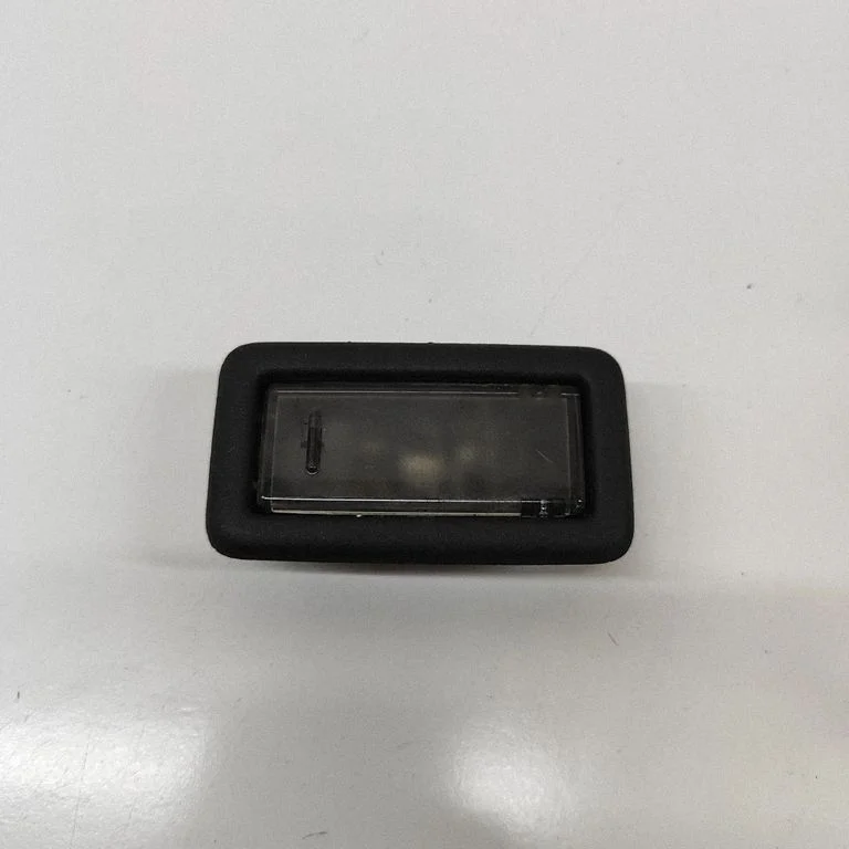 Priekšējo sēdvietu apgaismojuma lukturis FK7213776AC8PVJ