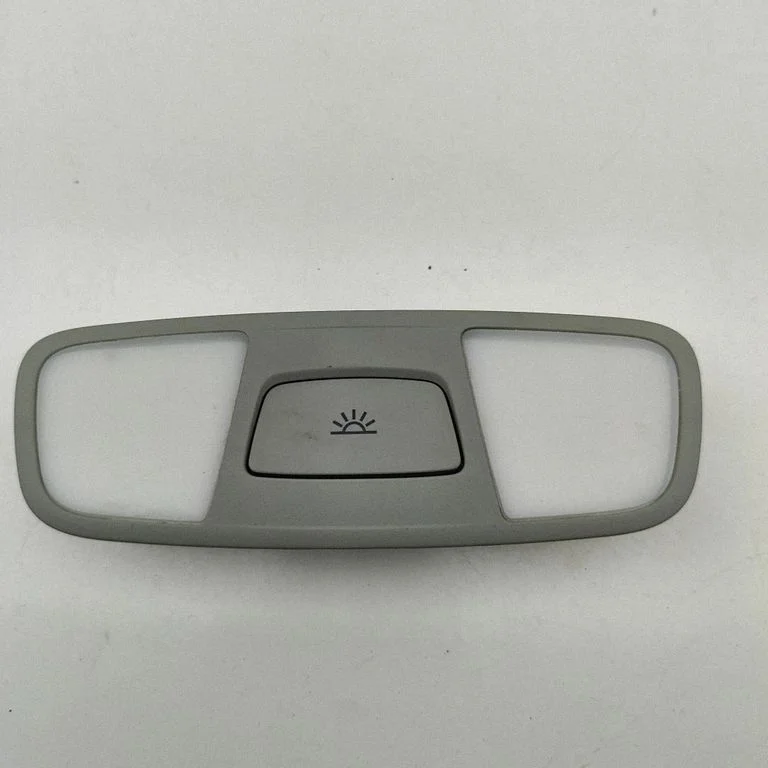 Priekšējo sēdvietu apgaismojuma lukturis – Audi A3 S3 8V (2013-2019)