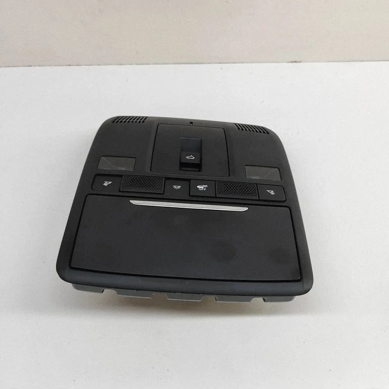 Esiistmete valgustustuli GRF869971