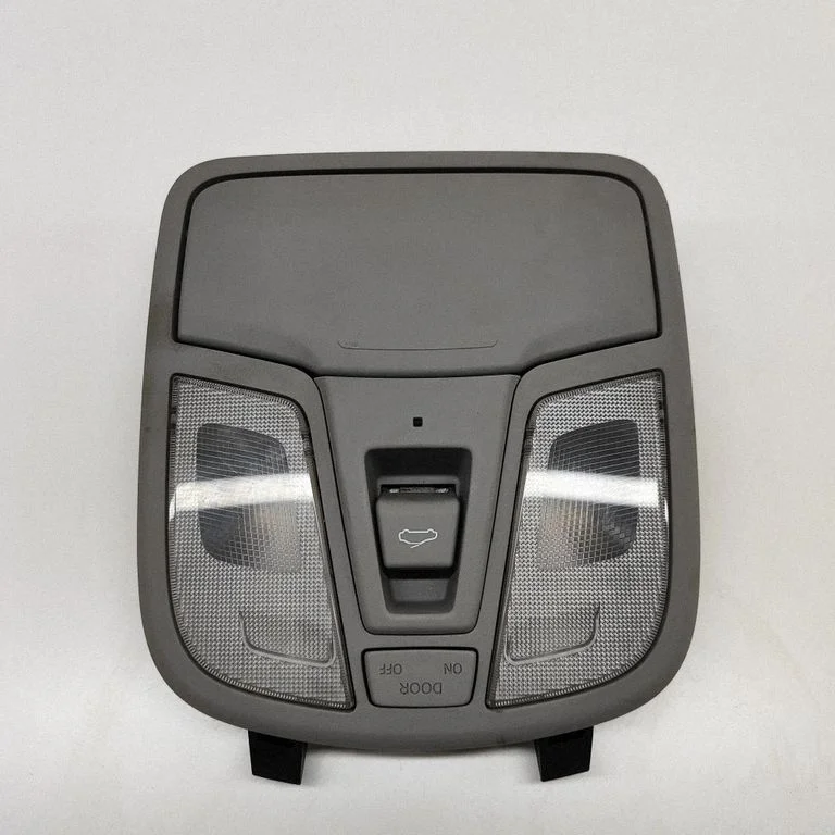 Esiistmete valgustustuli 928003R000 – KIA Optima (2010-2015)