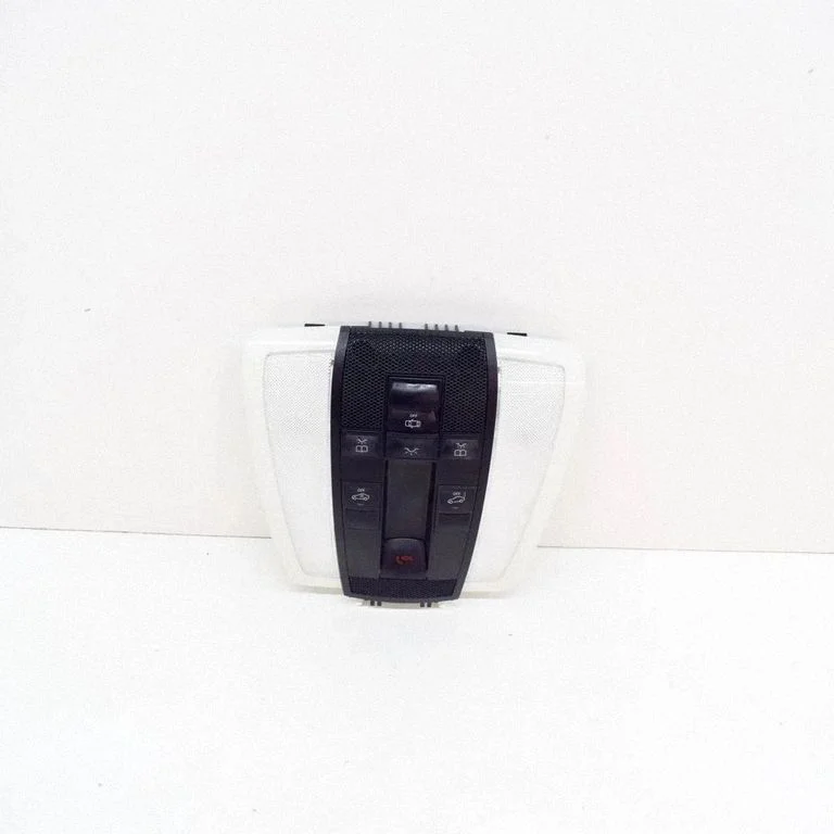 Priekšējo sēdvietu apgaismojuma lukturis A2079007500
