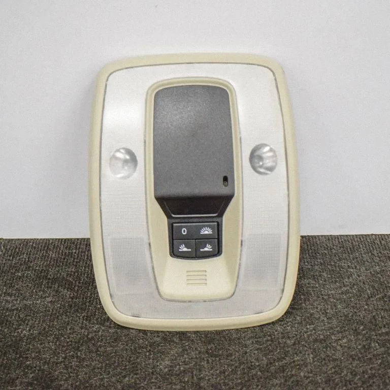 Priekšējo sēdvietu apgaismojuma lukturis 39826643