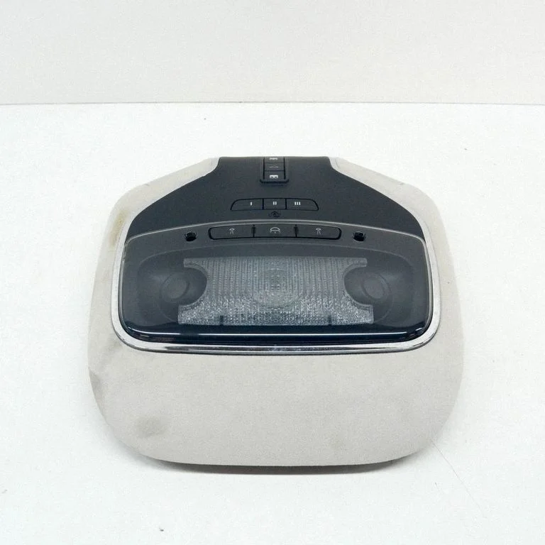 Esiistmete valgustustuli 06700247170 – Maserati Ghibli (2013-)