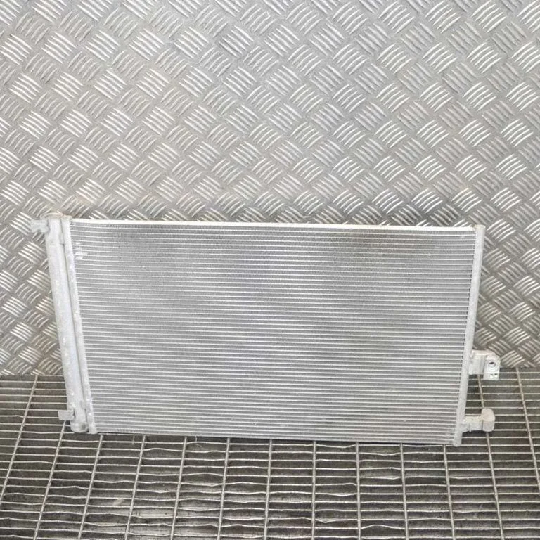 Gaisa kondicioniera dzesēšanas radiators (kondensators) 10629617