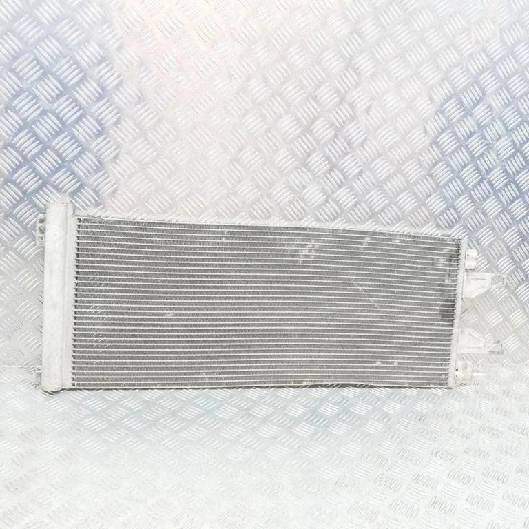 Gaisa kondicioniera dzesēšanas radiators (kondensators) 1371427080