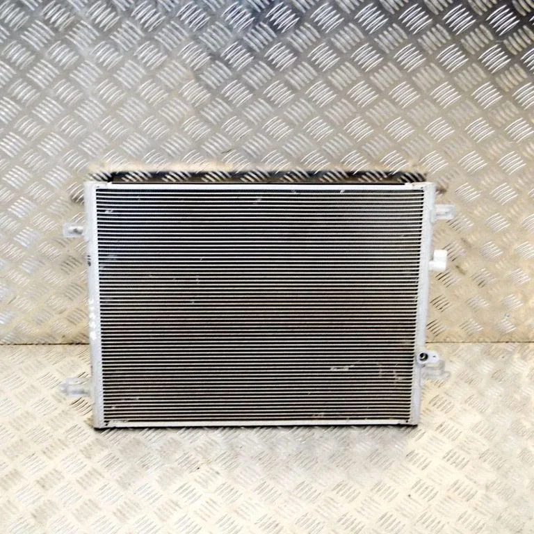 Gaisa kondicioniera dzesēšanas radiators (kondensators) 921007736R