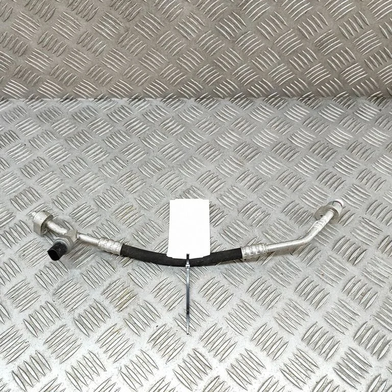 Air conditioning (A/C) pipe/hose – BMW i3 (2013-)