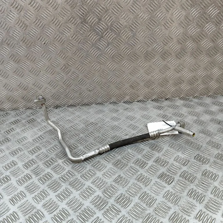 Air conditioning (A/C) pipe/hose 9335483