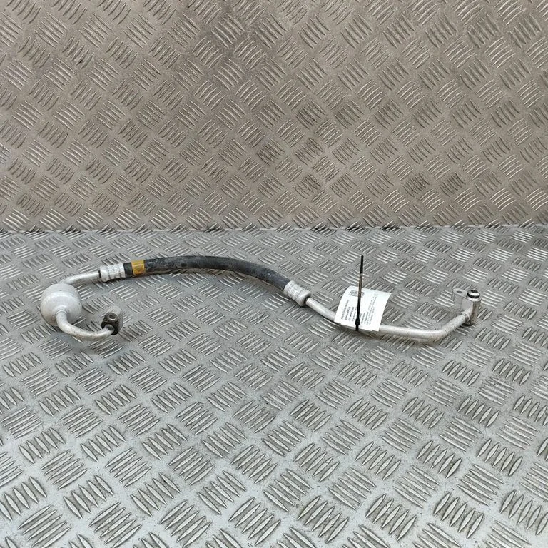 Air conditioning (A/C) pipe/hose – Lexus UX (2018-)