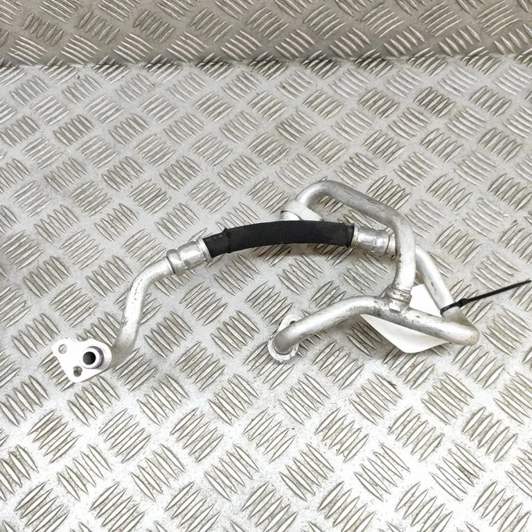 Air conditioning (A/C) pipe/hose – Volkswagen e-Golf (2014-)