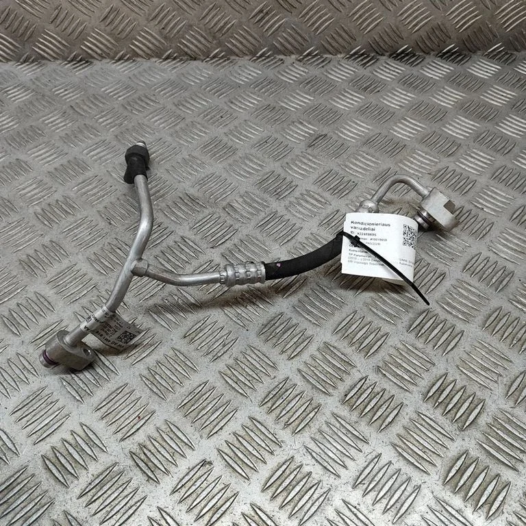 Kliimaseadme toru / voolik 4M1816720AA