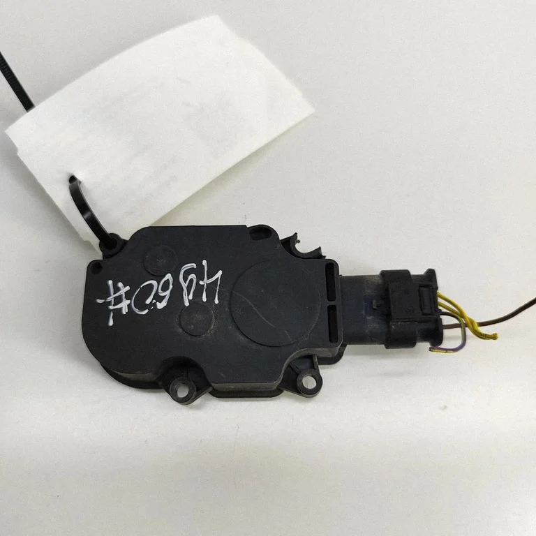 Gaisa aizvara motoriņš/aktuators 95B959501AA