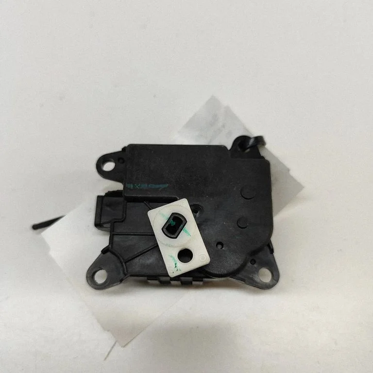 Gaisa aizvara motoriņš/aktuators 277316UA0A