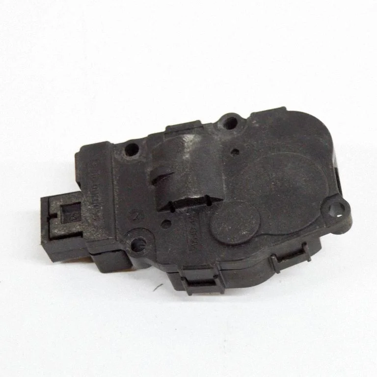 Gaisa aizvara motoriņš/aktuators K9749005