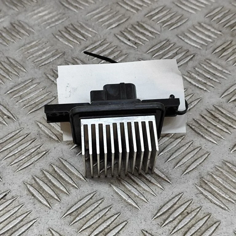 Heater blower motor/fan resistor 79330TBAA11
