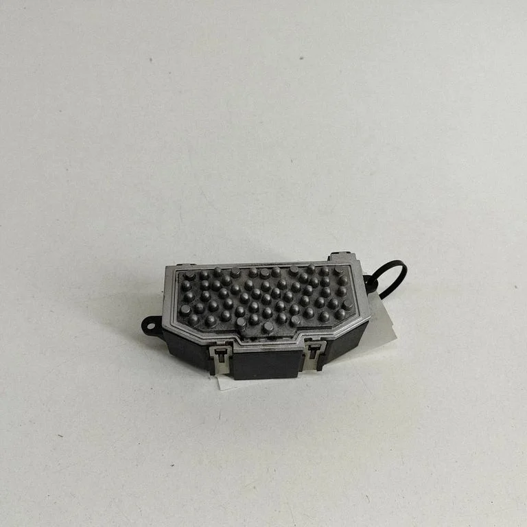 Heater blower motor/fan resistor – Volkswagen Amarok (2010-2020)