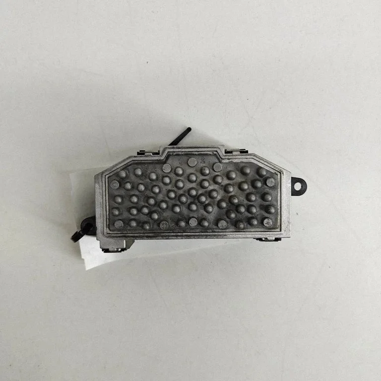 Heater blower motor/fan resistor – Volkswagen Amarok (2010-2020)