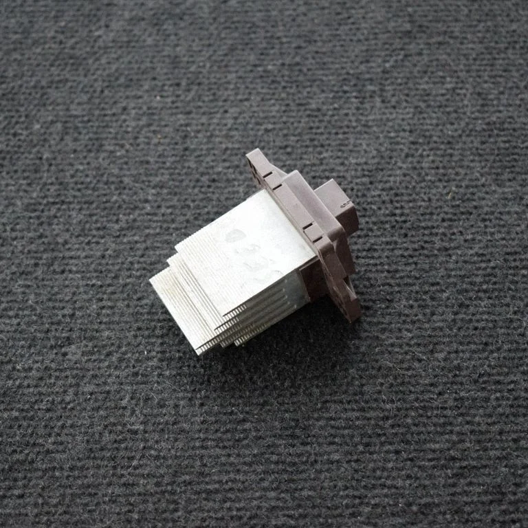 Heater blower motor/fan resistor – KIA Ceed (2006-2012)
