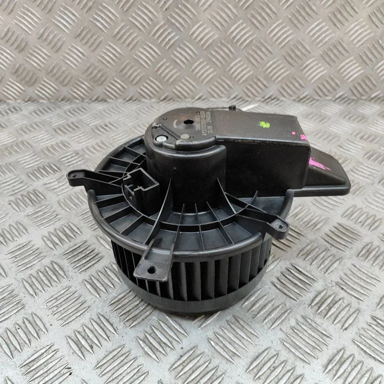 Krāsniņas ventilators/pūtējs S8870003