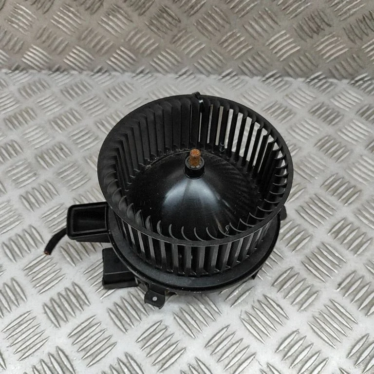 Salongipuhur CZ997009