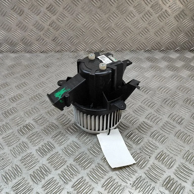 Krāsniņas ventilators/pūtējs 68266039AA