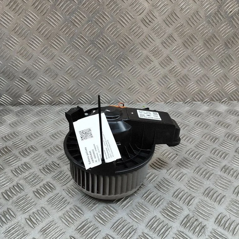 Salongipuhur – Jaguar XE (2015-)