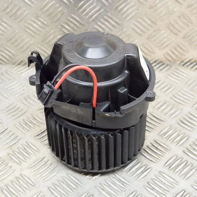 Salongipuhur CZ1163602027 – BMW i3 (2013-)