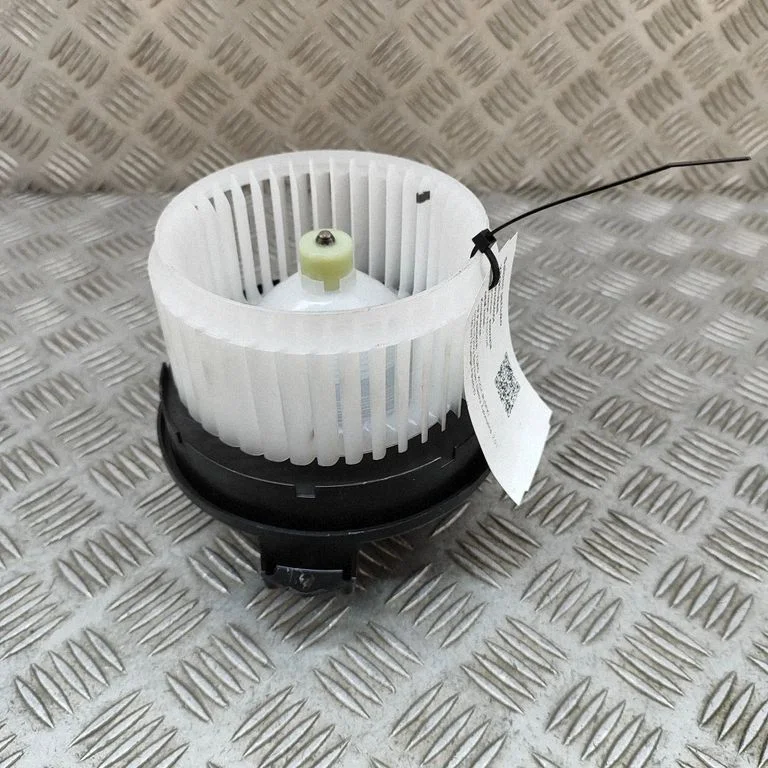 Krāsniņas ventilators/pūtējs – Ford Kuga III (2020-)