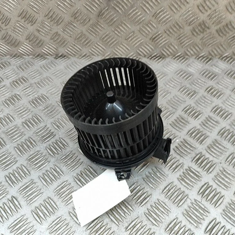 Krāsniņas ventilators/pūtējs 6912639500