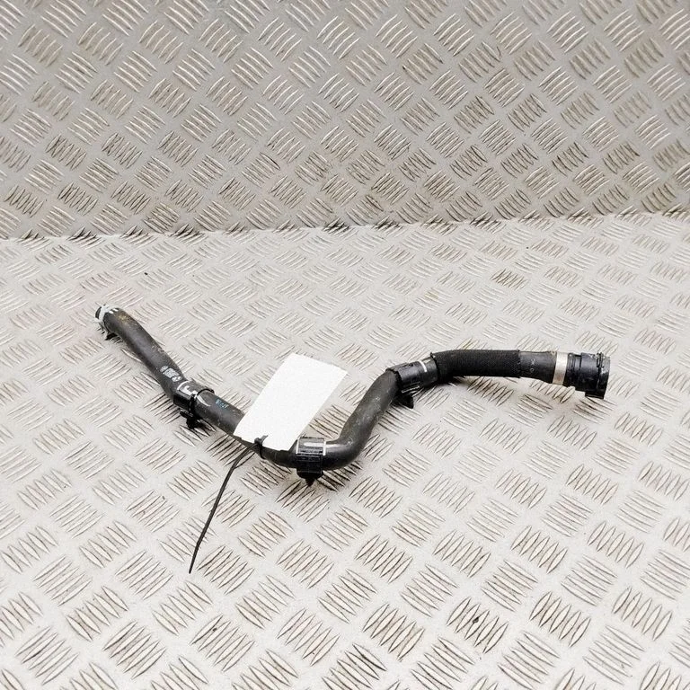 Engine coolant pipe/hose 8835243