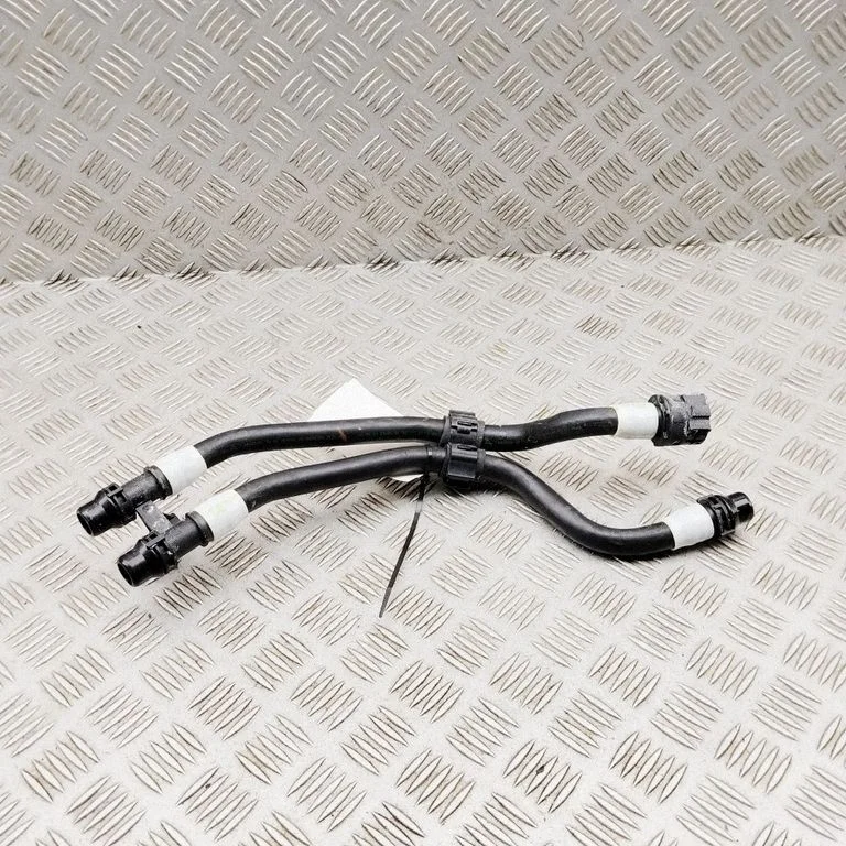 Engine coolant pipe/hose 8475682
