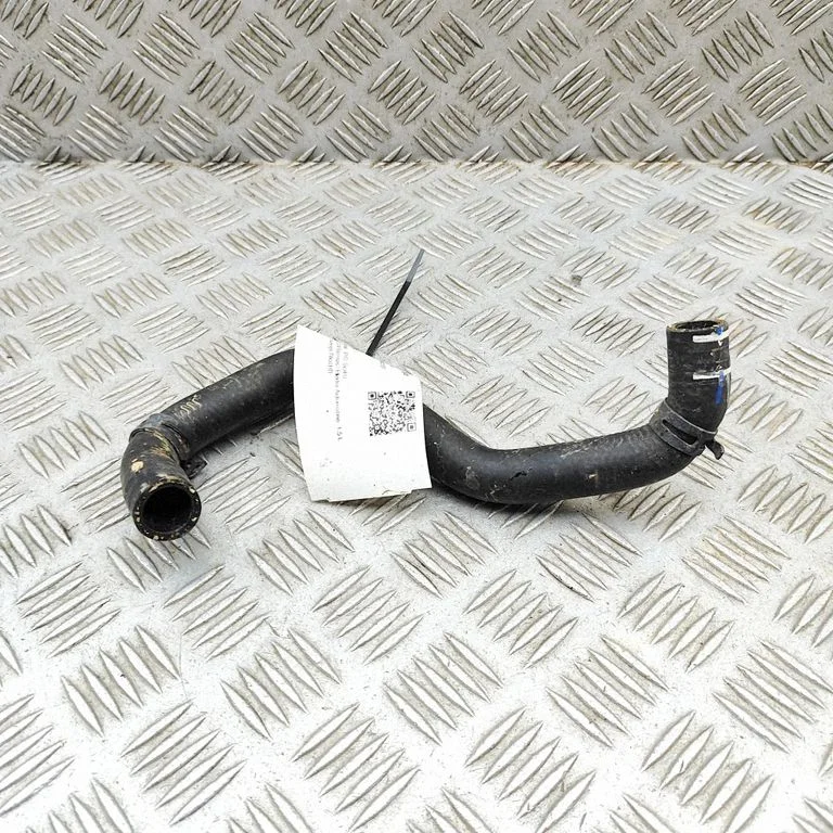 Mootori jahutusvedeliku toru / voolik SA3EJ8101480