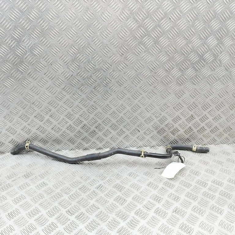 Motora dzesēšanas caurule (-es)/šļūtene (-es) 9427A018