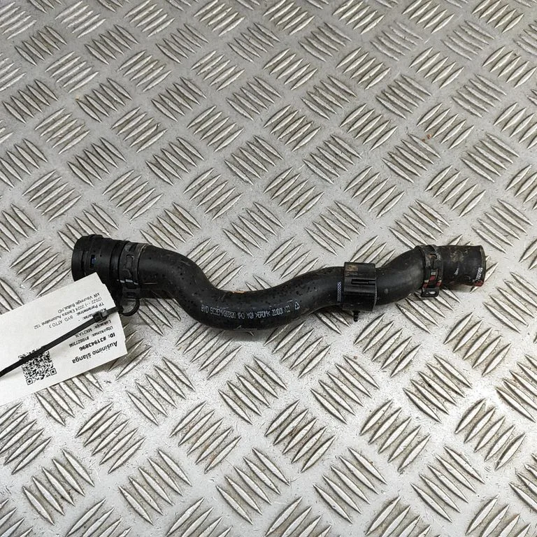 Engine coolant pipe/hose SC2EM1303120
