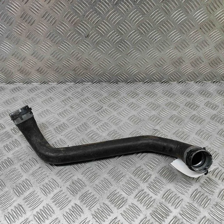 Engine coolant pipe/hose – Mercedes-Benz E-Class W213 (2016-)