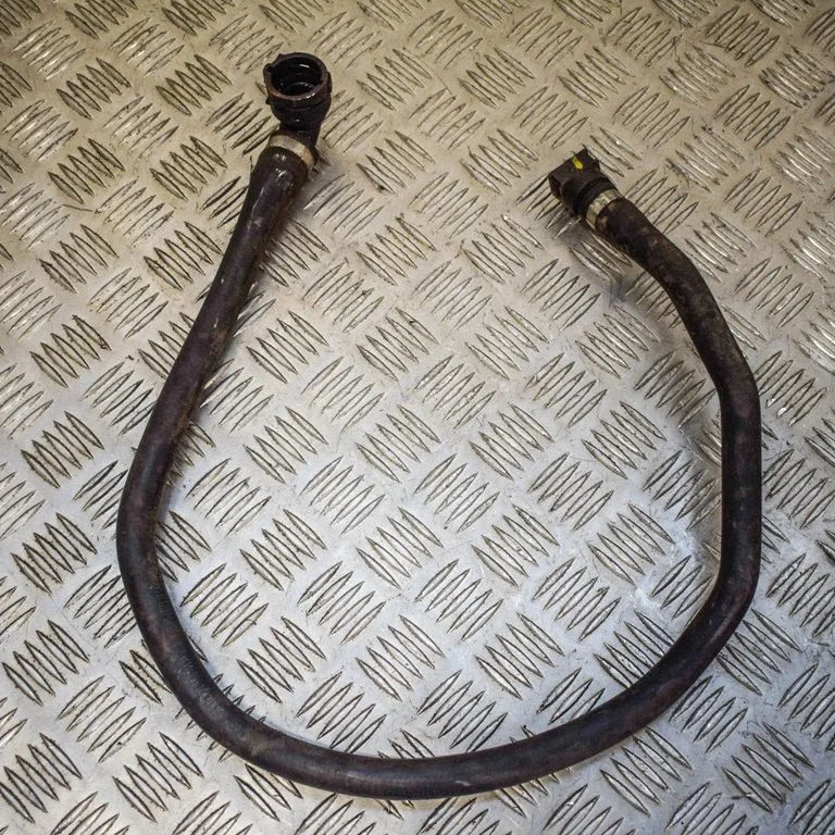 Engine coolant pipe/hose – BMW 5 Series E60 E61 (2004-2010)