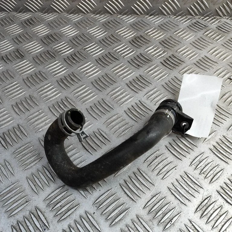 Motora dzesēšanas caurule (-es)/šļūtene (-es) 31684217