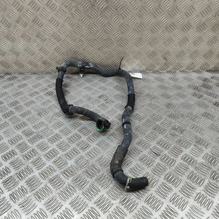 Motora dzesēšanas caurule (-es)/šļūtene (-es) 872090R360