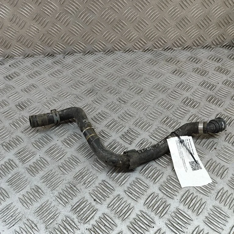 Variklio aušinimo vamzdelis (-ai)/ žarna (-os)