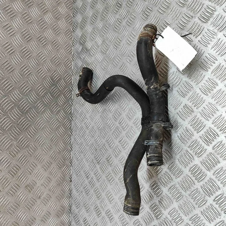 Motora dzesēšanas caurule (-es)/šļūtene (-es) 6R0122101CG